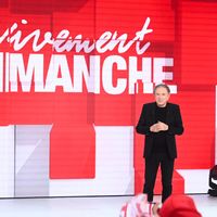 10 ans après le départ de ce chanteur star des années 70, sa veuve et un proche collaborateur réunis pour un moment spécial