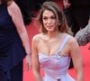 "Cet endroit me faisait rêver depuis des années...", a-t-elle écrit sur Instagram

Iris Mittenaere - Montée des marches du film « Fatherland » lors du 79ème Festival International du Film de Cannes, le 14 mai 2026. © Jacovides-Moreau / Bestimage