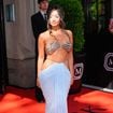 On a trouvé le prix de la jupe et des bijoux portés par Léna Situations au Met Gala 2026 ! Des pièces extrêmement demandées