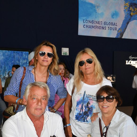 Exclusif - Sarah Poniatowski, Marie Poniatowski, Anne Marcassus et son mari Fabrice le Ruyet dans l’espace VIP “le Pavillon Eiffel,” lors de la 12ème édition Longines Paris Eiffel Jumping au pied de la Tour Eiffel sur le Champ-de-Mars à Paris, France le 21 juin 2026 © Perusseau / Veeren / Bestimage