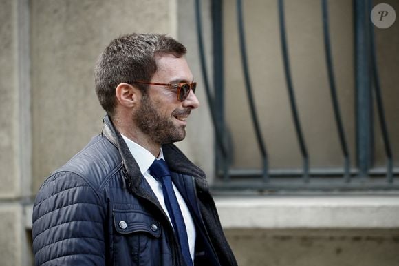 Julien Odoul, porte-parole du RN arrive au siège du RN à Paris, France, le 25 avril 2022, au lendemain des résultats de la second tour de l'élection présidentielle française. © Aurelien Morissard/Panoramic/Bestimage