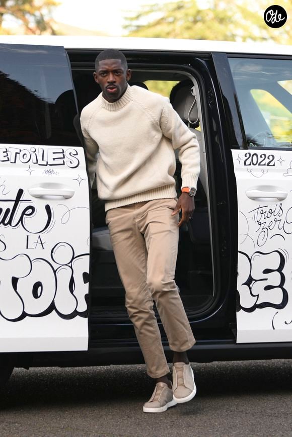 Ousmane Dembélé et Jules Koundé complètent le podium des Bleus les plus mode.

Ousmane Dembélé - Arrivée des joueurs de l'équipe de France à Clairefontaine, le 14 novembre 2022.