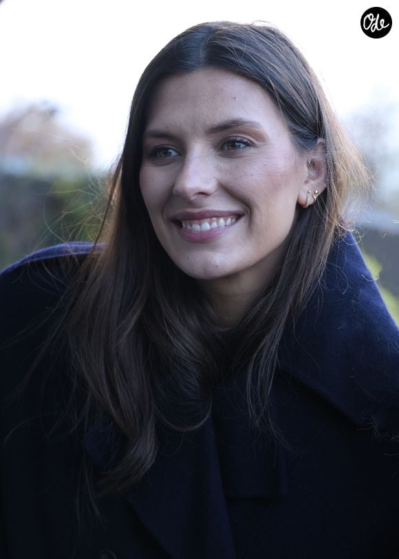 Camille Cerf (Miss France 2015) se rend aux studios de Europe 1 à Paris le 19 Novembre 2025.

Agence / Bestimage