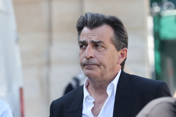 Yannick Alléno - Arrivées aux obsèques de Philippe Labro en l'église de Saint-Germain-des-Prés à Paris le 13 juin 2025. © Dominique Jacovides - Christophe Clovis / Bestimage