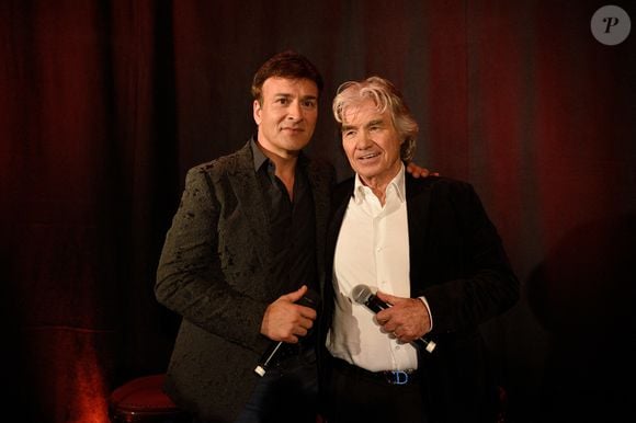 Daniel Guichard, Tony Carreira se produisant lors de la soirée de lancement de 'Le Cœur des Femmes' par Tony Carreira à L'Arc à Paris, France, le 1er février 2017. Photo by Alban Wyters/ABACAPRESS.COM