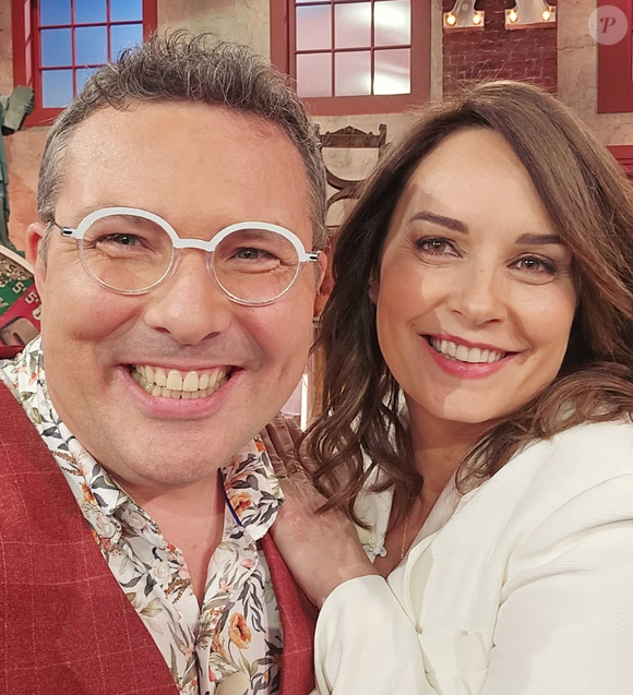 Et elle a dit "oui"
Sébastien Delcampe sur le plateau d'"Affaire conclue" avec Julia Vignali - 21 mars 2025