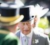 Le "Telegraph" a interrogé une spécialiste royale, Camilla Tominey, qui a donné des détails sur l'état de santé du souverain. "Il va probablement mourir 'avec' le cancer, mais pas 'en raison' de son cancer grâce au traitement auquel il se plie rigoureusement", assure-t-elle.

Charles III au Royal Ascot, dans le Berkshire, en Angleterre, le 20 juin 2025. 21 June 2025. GoffPhotos.com