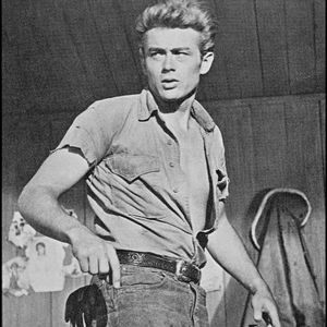 Il n'a pas vécu assez longtemps pour voir le succès de ses films

Archive - James Dean
Crédit : ALPHA AGENCY / BESTIMAGE