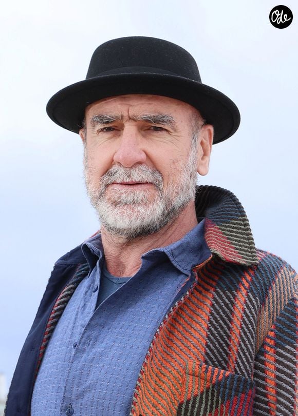 Eric Cantona - Photocall "Brigade Anonyme" sur la plage du Majestic lors de la 9ème édition de "CanneSeries" à Cannes le 26 Avril 2026. © Denis Guignebourg / Bestimage