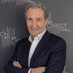 Jean-Jacques Bourdin - Backstage de l'enregistrement de l'émission "On Est En Direct" (OEED), Spéciale 100 ans de RMC/BFM, présentée par L.Ruquier, diffusée sur France 2 le 8 mai
© Jack Tribeca / Bestimage
