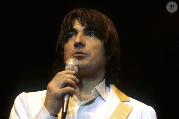 Serge Lama sur scène en concert en 1982. Photo by APS-Medias/ABACAPRESS.COM