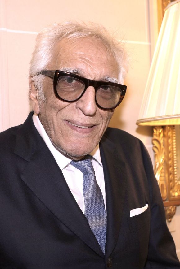 Gerard Darmon lors de la soirée des "Stéthos d'or 2023" à l'hôtel Four Seasons George V à Paris le 27 mars 2023.

© Cédric Perrin / Bestimage