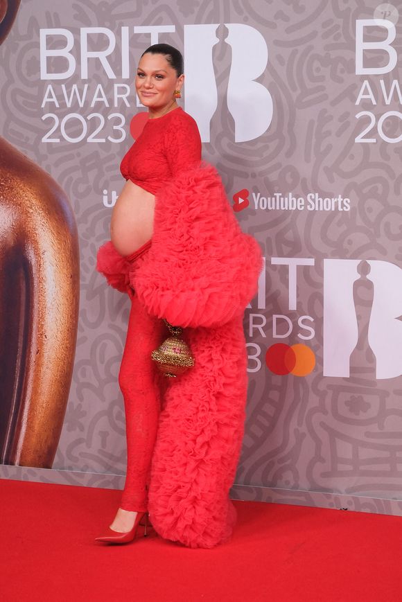 Jessie J (enceinte) au photocall de la cérémonie des Brit Awards 2023 à l'O2 Arena à Londres le 11 février 2023. © Photoshot / Panoramic / Bestimage