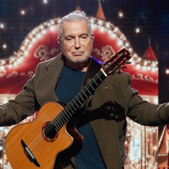 Bernard Lavilliers lors de l'enregistrement de l'émission "Laurent Gerra, l'anniversaire événement" présentée par S.Bern et qui sera diffusée le 7 juin 2025 sur France 2, au théâtre Marigny, à Paris, France, le 28 avril 2025. © Clovis-Moreau/Bestimage Stéphane Bern vous donne rendez-vous pour fêter les 35 ans de carrière de Laurent Gerra pour une soirée exceptionnelle depuis le prestigieux Théâtre Marigny. Au fil de la soirée, des personnalités qu’il a imitées, taquinées ou admirées viennent célébrer cet anniversaire. Certaines lui ont même réservé des surprises, pour faire de ce moment une fête mémorable, ponctuée de rires et d’émotion. Une soirée placée sous le signe de la complicité, de la tendresse et de l’humour, pour honorer comme il se doit l’un des artistes les plus populaires de sa génération ! Laurent Gerra est une figure incontournable de l’humour français, un imitateur hors pair et un observateur acéré de notre époque. Ce soir avec ses invités nous allons célébrer plus de trois décennies de scène, de radio et de télévision, ensemble ils revisitent ses plus grands succès et ses imitations cultes, entre souvenirs marquants et clins d’œil irrésistibles à l’actualité. # No Web pour la Belgique et la Suisse