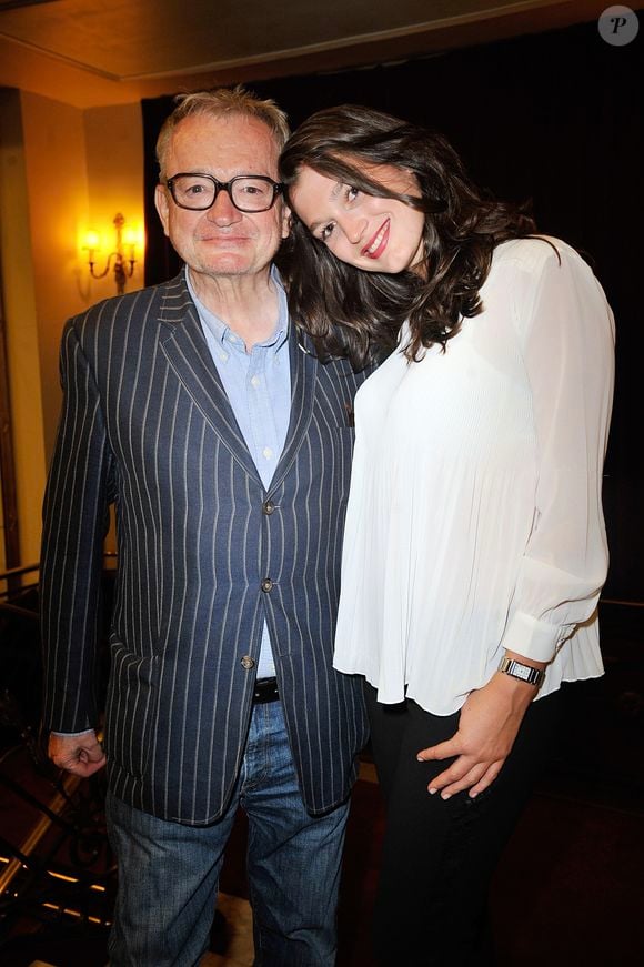 Pour y publier un magnifique message

Jean-Luc Petitrenaud avec sa fille Louise - Avant Première du film 'Bon Rétablissement' au théatre Edouard VII à Paris le 8 septembre 2014.