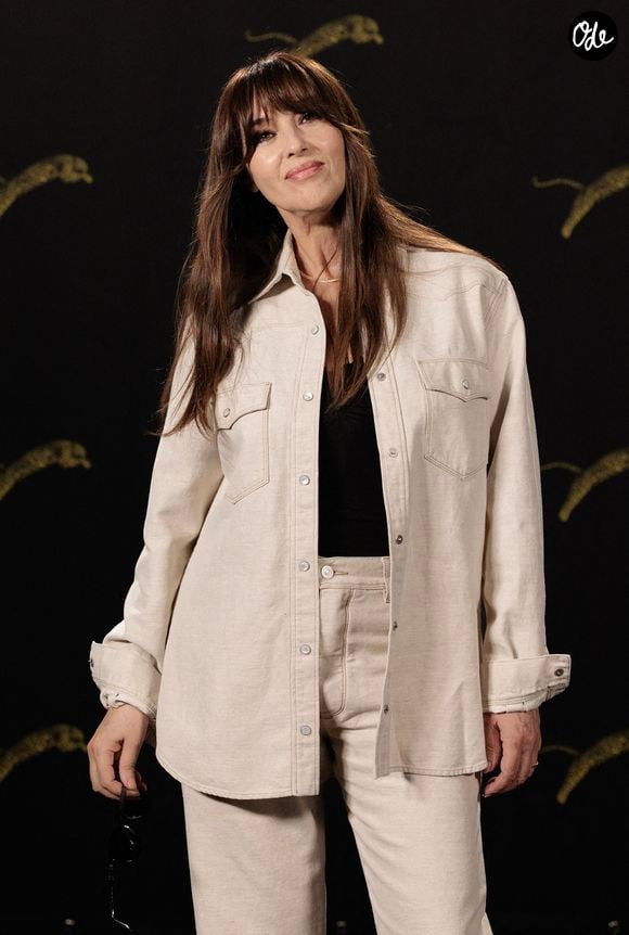 Monica Bellucci espère partager l'affiche avec ses filles mais ce n'est pas au programme. Elles doivent voler de leurs propres ailes d'abord !

Monica Bellucci participe à la séance photo consacrée au film "Ketticè" lors du 79e Festival du film de Locarno, à Locarno, en Suisse, le 8 août 2026. Photo de Stefan Kraus/Abaca