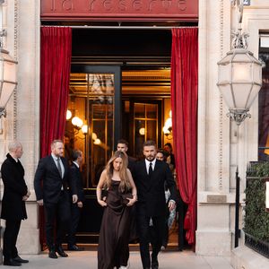 Cadette d'une famille de quatre enfants, la jeune adolescente a déjà tout de sa mère. 

David Beckham et sa fille Harper Seven sortent de l'hôtel La Réserve Paris - Hotel and Spa pour se rendre au défilé de Victoria en marge de la Fashion Week de Paris (PFW), à Paris, France, le 7 mars 2025. © Tiziano da Silva/Bestimage