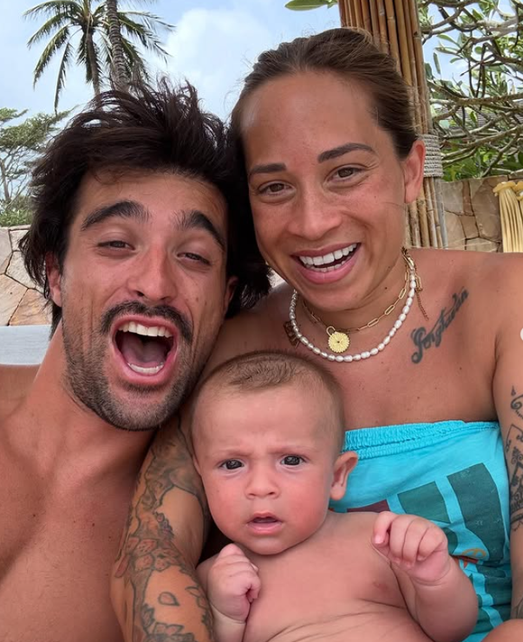 C'est ce qu'a annoncé l'ex-candidate de télé-réalité sur Instagram ce vendredi 1er août, à travers une vidéo d'elle et son futur mari, depuis leurs vacances de rêve en Thaïlande.

Cécilia (Mamans et célèbres) en Thaïlande en famille.