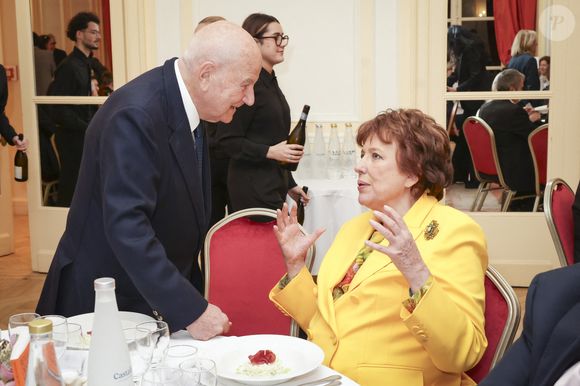 Marc Ladreit de Lacharrière, Roselyne Bachelot réunis pour le dernier dîner du Cercle de la Revue des Deux Mondes de l'année, le lundi15 décembre 2025

© Jack Tribeca / Bestimage