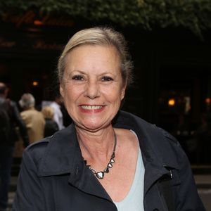"Un grand coup dans l'estomac" : Dorothée décrit ce qu'elle ressent face à l'amour intact de son public.

 Dorothée à Paris le 18 Octobre 2017. © Denis Guignebourg/Bestimage (no web - No Blog pour suisse et Belgique)