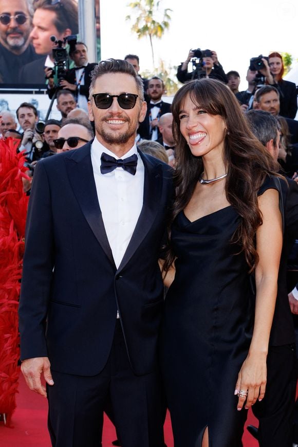 James Franco et sa compagne Izabel Pakzad - Montée des marches du film " La vénus électrique " pour la cérémonie d'ouverture du 79ème Festival International du Film de Cannes, le 12 mai 2026. © Jacovides-Moreau /Bestimage