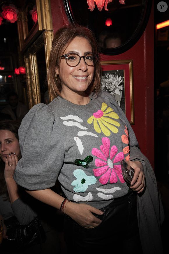 Exclusif - Léa Salamé - Inauguration du Michou Comedy Club avec Gad Elmaleh à Paris le 17 mars 2025. 
© Cyril Moreau/Bestimage