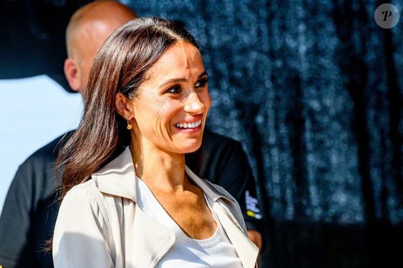 "Le Pilates est de loin la meilleure chose que vous puissiez offrir à votre corps", a-t-elle ainsi ajouté. 


Meghan Markle, duchesse de Sussex aux Invictus Games 2023 à Dusseldorf pour une remise de prix le 16 septembre 2023. Backgrid USA / Bestimage