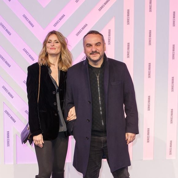 Jeanne Bournaud et François-Xavier Demaison lors du festival Series Mania à Lille le 25 mars 2025.

© Stéphane Vansteenkiste / Bestimage