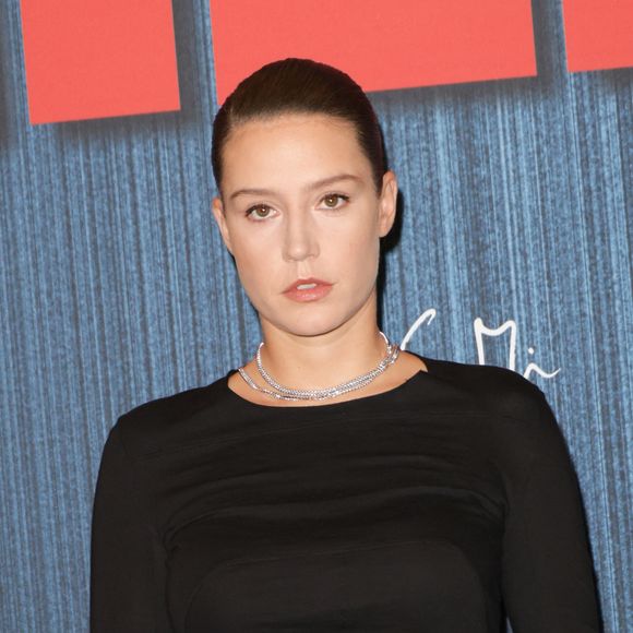 Adèle Exarchopoulos est revenue sur les rumeurs la concernant.

 Avant-première du film "Chien 51" au cinéma le Grand Rex à Paris. © Coadic Guirec/Bestimage