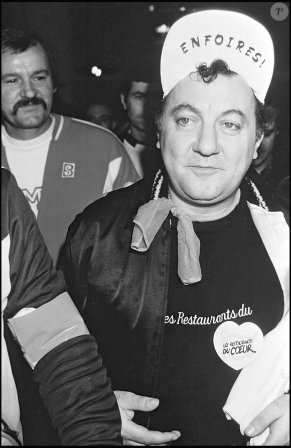 ARCHIVES - COLUCHE EN 1986