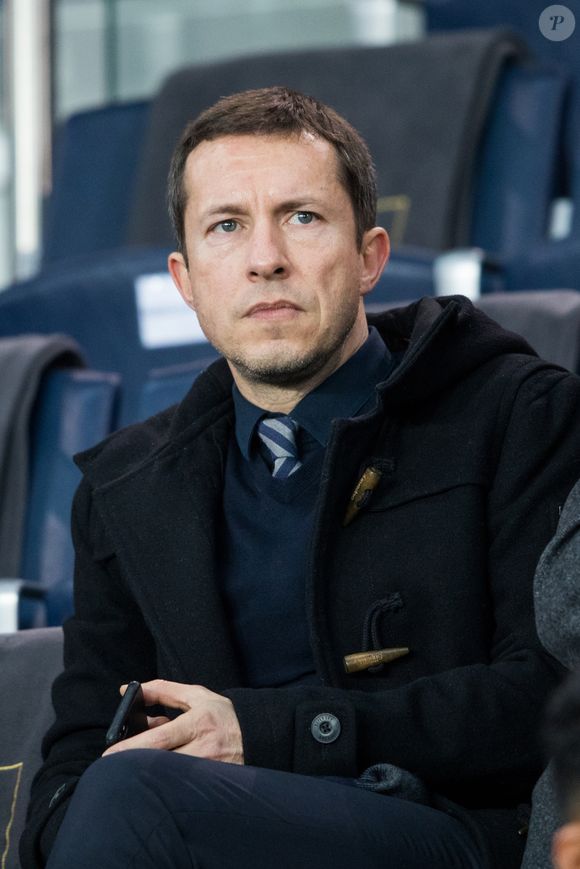 Grégoire Margotton dans les tribunes du Parc des Princes lors du match de ligue des champions de l'UEFA opposant le Paris Saint-Germain à Liverpool FC à Paris, France, le 28 novembre 2018. Le PSG a gagné 2-1. © Cyril Moreau/Bestimage