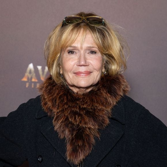 L'actrice française Clémentine Célarié assiste à la première européenne de "Avatar : Fire And Ash" le 5 décembre 2025 à la "Seine Musicale" à Boulogne-Billancourt, près de Paris, France. Photo Alexis Jumeau/Abaca