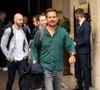 On s'est intéressé à ce qu'il se passait dans l'assiette du chef. 


Exclusif - Christophe Michalak à la sortie de l'hôtel Crillon à Paris, lors de la fashion week. Le 28 septembre 2023