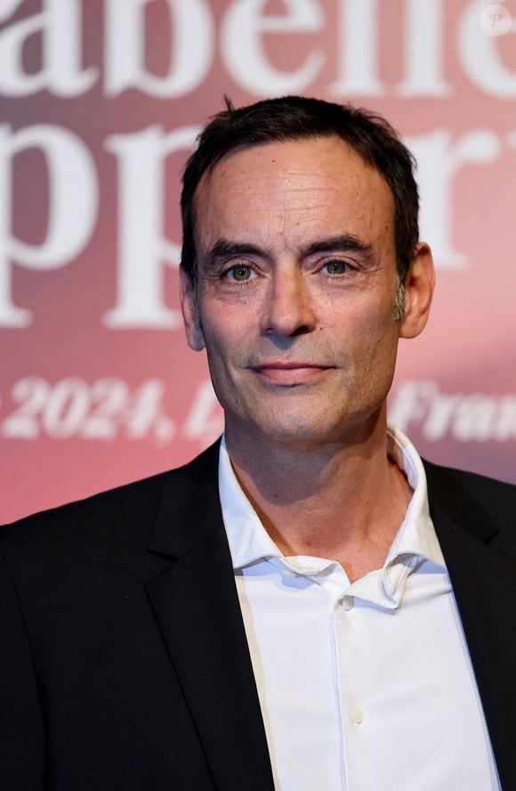 Anthony Delon au photocall de la cérémonie de remise du prix lumière de la 16ème édition du Festival Lumière à l'Amphithéâtre - Centre de Congrès à Lyon, France, le 18 octobre 2024. © Dominique Jacovides/Bestimage