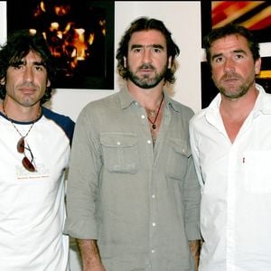 Joël Cantona Eric Cantona Jean Marie Cantona - vernissage de l'exposition photo de Eric Cantona et Richard Aujard à la Galerie M - Paris homme plan américain joueur de football frère. BERTRAND RINDOFF PETROFF / BESTIMAGE