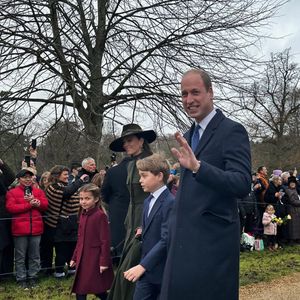 Le prince William, prince de Galles, et Catherine (Kate) Middleton, princesse de Galles, Le prince George de Galles, La princesse Charlotte de Galles - La famille royale d'Angleterre au premier service de Noël à Sandringham depuis le décès de la reine Elizabeth II le 25 décembre 2022. (AGENCE / BESTIMAGE).