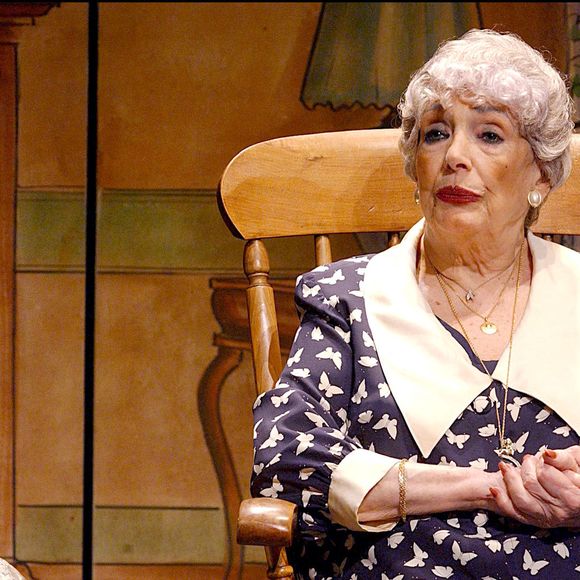 Micheline Dax sur scène dans ' Miss Daisy et son chauffeur' au théâtre Saint-Georges. © Giancarlo Gorassini/ABACA. 55040-1. Paris-France, 20 Janvier 2004