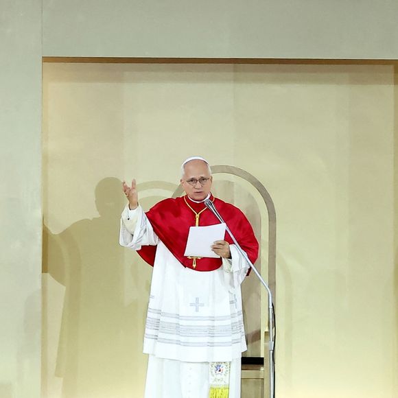 Le pape Léon XIV au Stade de France, à Saint-Denis, en périphérie de Paris, le 25 septembre 2026, pour présider une veillée de prière avec des jeunes de 17 à 35 ans, dans le cadre de sa visite de quatre jours en France.
© Jacovides-Moreau/Bestimage