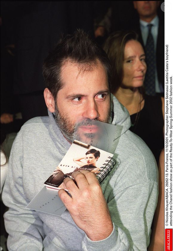 Le photographe Stéphane Sednaoui au défilé Chanel fashion week printemps-été 2002, Paris-France, 11 octobre 2001. Crédit Nicolas Khayat/Abaca
