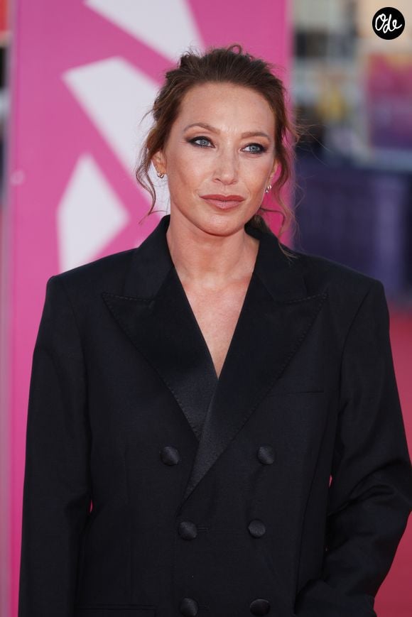 Laura Smet sur le tapis rouge lors de la première du film 'L'Invitation' pendant la 52ème édition du Festival du Cinéma Américain de Deauville, France, le 5 septembre 2026. © Denis Guignebourg/Bestimage