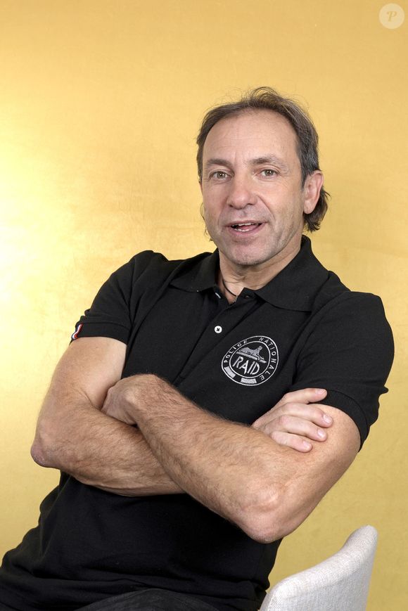 Portrait de Philippe Candeloro lors de l'enregistrement de l'émission "Chez Jordan de Luxe" diffusée sur C8 le 6 novembre 2024.

© Cédric Perrin / Bestimage