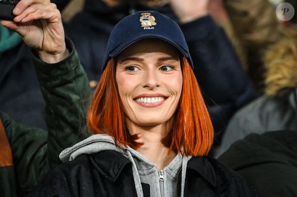 Maëva Coucke, Miss France 2018, assiste au match de rugby du tournoi des Six Nations, France - Italie (33 - 8) au stade Pierre Mauroy à Villeneuve d'Ascq, le 22 février 2026.
© Mathieu Mirville / Bestimage