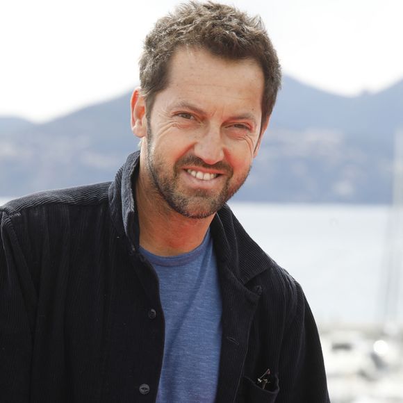 Frédéric Diefenthal au photocall de la série "Ici tout commence" lors de la 5ème saison du festival International des Séries "Canneseries" à Cannes, France. © Denis Guignebourg/Bestimage