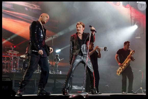 Pascal Obispo a souhaité lui rendre hommage en chansons à l'approche de son 82e anniversaire.

Pascal Obispo et Johnny Hallyday en concert au stade de France pour sa tournée 2012, troisième jour, le 17 juin

BORDE / CORLOUER / JACOVIDES / RINDOFF PETROFF / BESTIMAGE