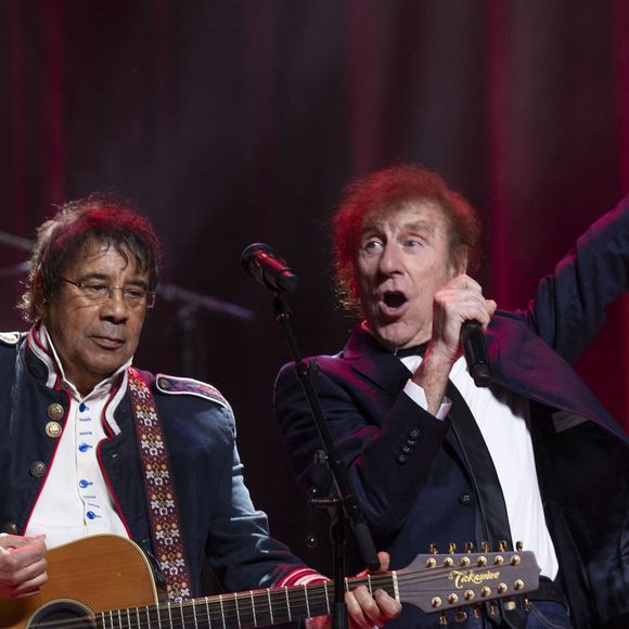 Laurent Voulzy, Alain Souchon au concert du gala des 20 ans de la fondation Recherche Alzheimer "2 générations chantent pour la 3ème" à l'Olympia à Paris le 18 mars 2024.

© Cyril Moreau / Bestimage