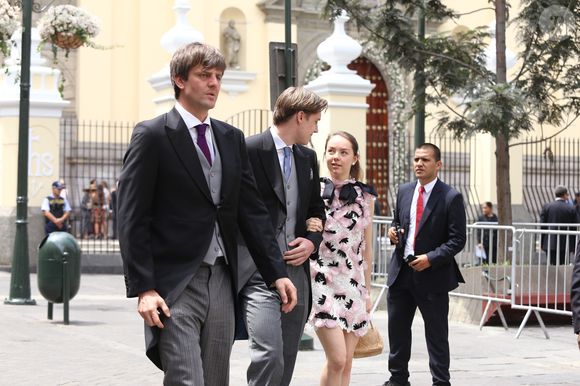 Au mois d'avril, on apprenait qu'il avait été admis en clinique, y restant près d'une semaine. 

Le prince Ernst August Jr de Hanovre , la princesse Alexandra de Hanovre et son compagnon Ben-Silvester Strautmann - Mariage du prince Christian de Hanovre avec Alessandra de Osma à Lima au Pérou le 16 mars 2018