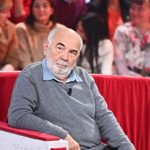 Exclusif - Gérard Jugnot - Enregistrement de l'émission Vivement dimanche consacrée à l'équipe du Splendid au studio Rive Gauche, presentée par Michel Drucker . Diffusion sur France 3 le  23/02/2025 . présentée par M.Drucker, diffusée le 23 février 2025 sur France 3. 
© Guillaume Gaffiot / Bestimage