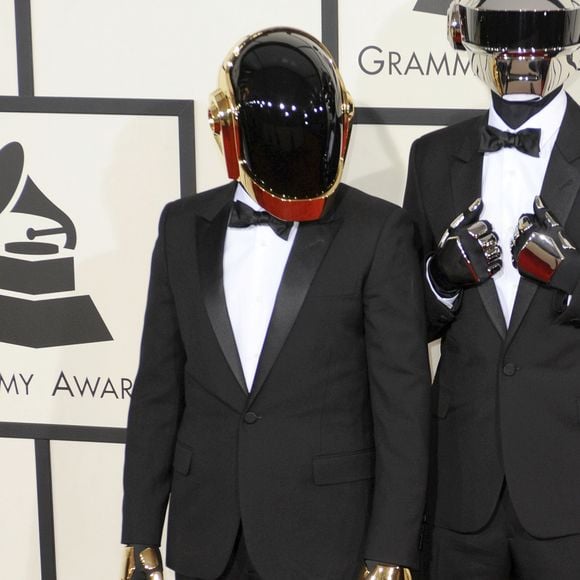 Son tube "Nightcall", créé avec les Daft Punk, est devenu un phénomène mondial grâce au film Drive.

Daft Punk - 56eme ceremonie des Grammy Awards a Los Angeles, le 26 janvier 2014.
FAMEFLYNET / BESTIMAGE