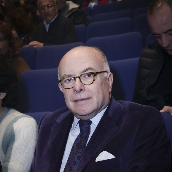 Bernard Cazeneuve au concert d’Enrico Macias pour sa tournée La Fête Continue ! dans la salle de spectacle Le Dôme de Paris - Palais des Sports à Paris, France, le 15 mars 2025. © Jack Tribeca/Bestimage