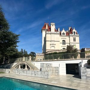 Vue du Château de Valmy à Argelès-sur-Mer où se sont mariés François Xavier Demaison et sa femme Anaïs